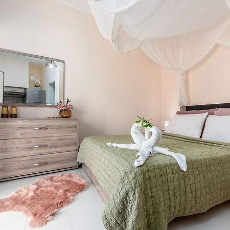 Fouki Apartments Ipsos Beach Екстер'єр фото