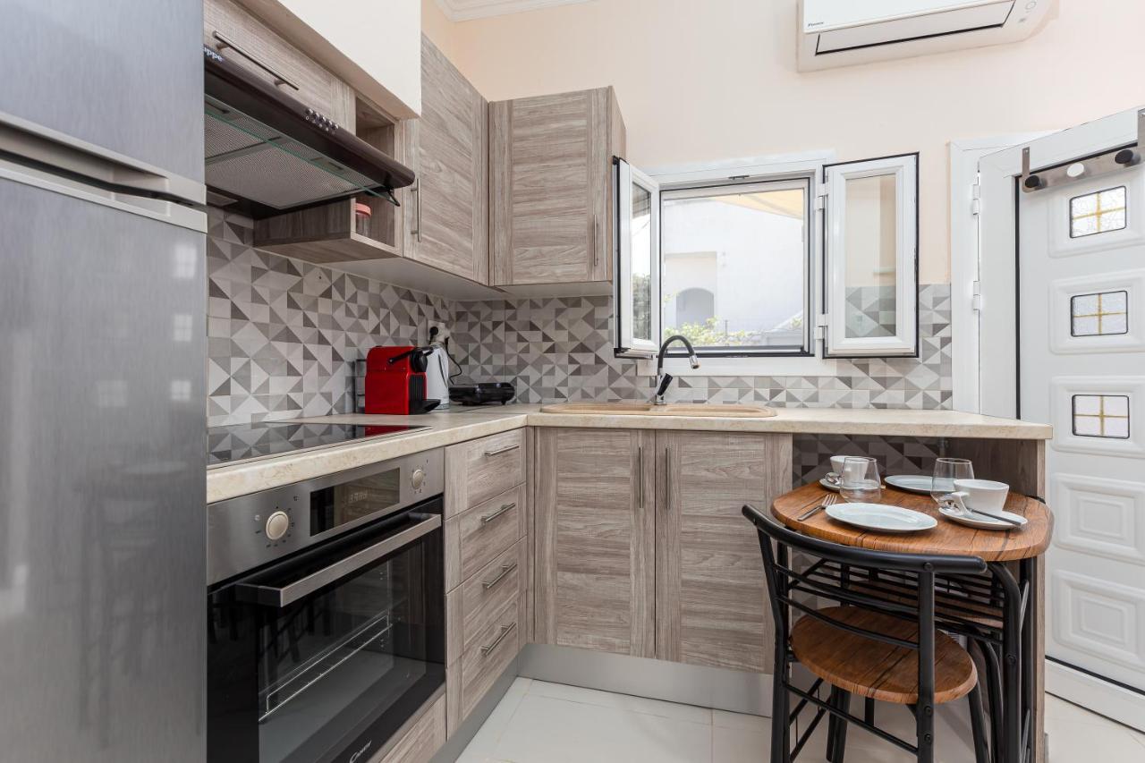 Fouki Apartments Ipsos Beach Екстер'єр фото